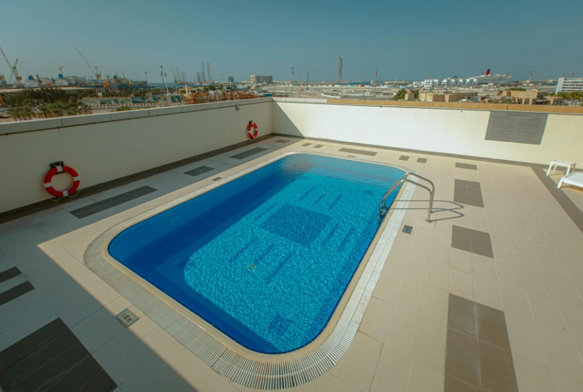 Pool-surrounds-tiling